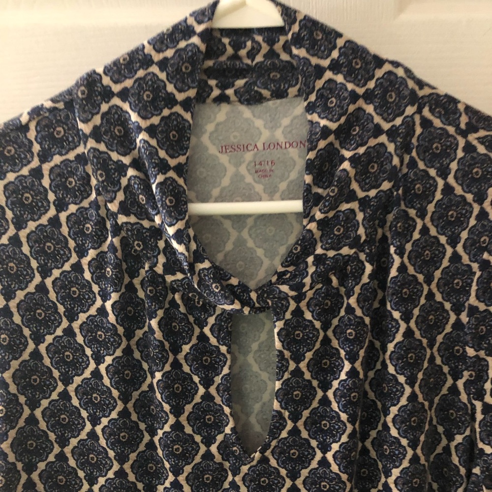 🔥🔥Keyhole Tunic - Picture 3 of 5
